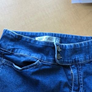 Light wash denim mini-skirt